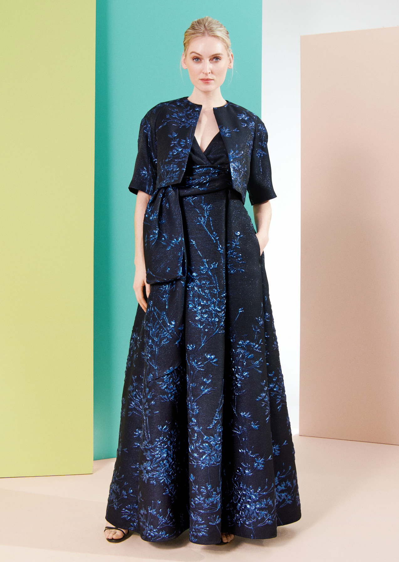 Kwik Sew Pattern 875 Empire Waist Nightgowns W/v Neckline Optional Double  Bodice W/sheer Overlay & Front Insert Sizes S-XL UNCUT - Etsy | Kwik sew  patterns, Retro sewing patterns, Kwik sew